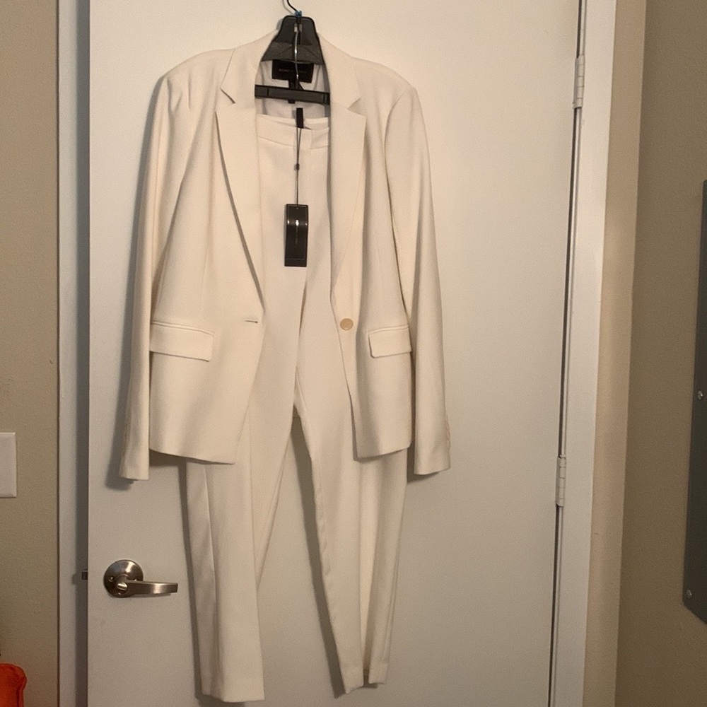 Off White Casual/Business Pantsuit